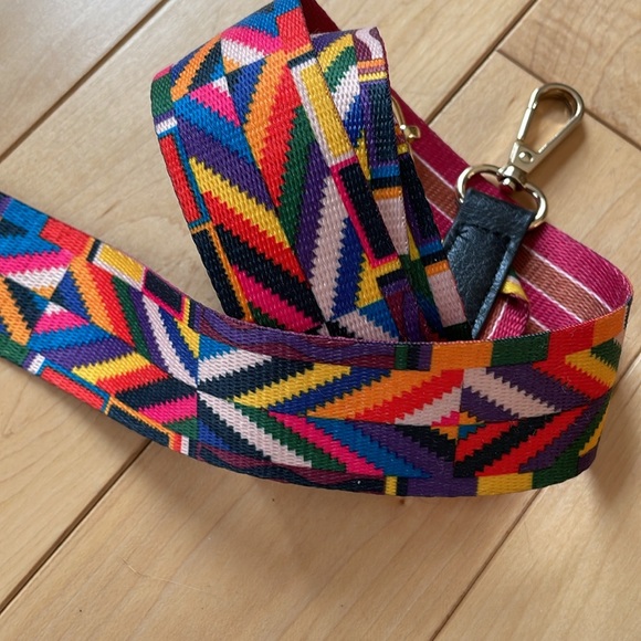 Guitar style Adjustable mixed color Wide adjustable crossbody strap - Picture 3 of 11